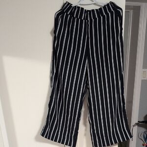 H&M Striped Black and White Women's Pants